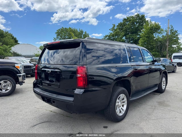 45319248 :رقم المزاد ، 1GNSKHKC9JR267568 vin ، 2018 Chevrolet Suburban Lt مزاد بيع