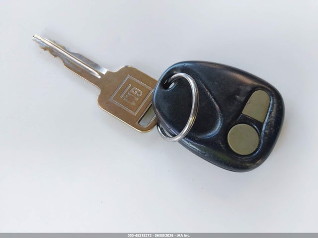 Продажа на аукционе авто 2002 Chevrolet Tracker Zr2, vin: 2CNBJ78C826925774, номер лота: 45319272
