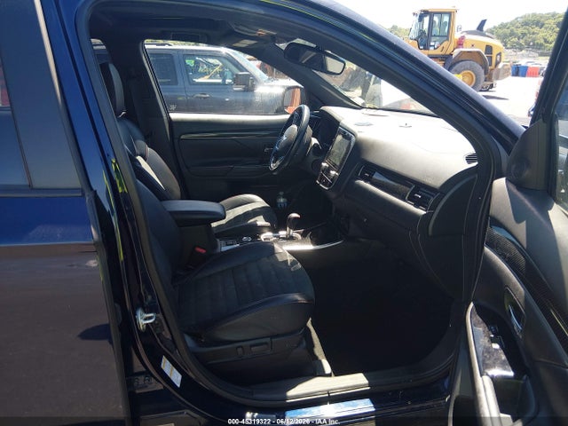 45319322 :رقم المزاد ، JA4AZ3A30LZ013457 vin ، 2020 Mitsubishi Outlander Le 2.4 S-awc مزاد بيع