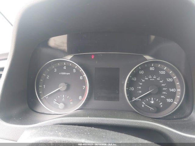 Продажа на аукционе авто 2018 Hyundai Elantra Se, vin: 5NPD74LFXJH368484, номер лота: 45319323