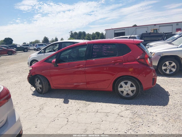Продажа на аукционе авто 2015 Honda Fit Lx, vin: 3HGGK5H50FM783978, номер лота: 45319341