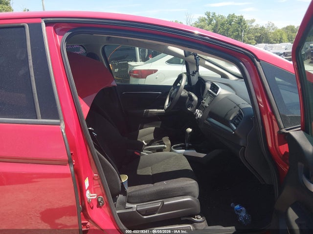 Продажа на аукционе авто 2015 Honda Fit Lx, vin: 3HGGK5H50FM783978, номер лота: 45319341
