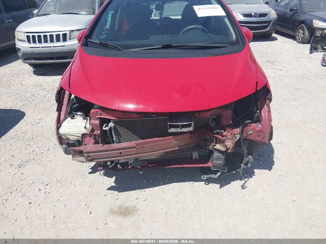 Продажа на аукционе авто 2015 Honda Fit Lx, vin: 3HGGK5H50FM783978, номер лота: 45319341