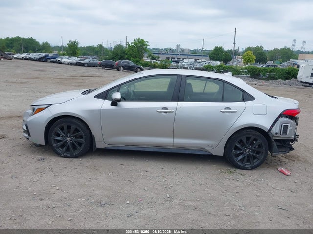 Toyota Corolla Hybrid Se 2023 JTDBDMHE2PJ001451 Image 13