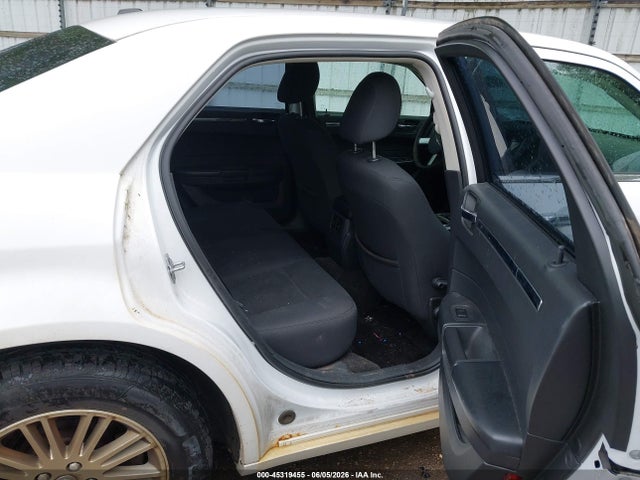 45319455 :رقم المزاد ، 2C3CA1CV4AH279929 vin ، 2010 Chrysler 300 Touring Plus مزاد بيع