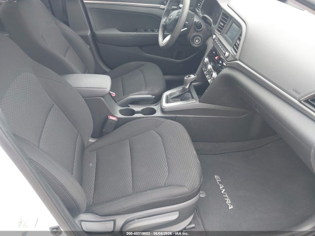 Продажа на аукционе авто 2020 Hyundai Elantra Se, vin: 5NPD74LF0LH602179, номер лота: 45319503