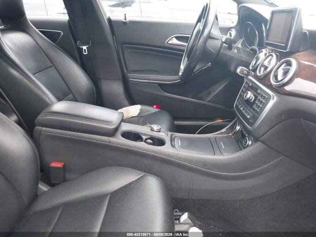 2014 Mercedes-benz Cla 250 მანქანა იყიდება აუქციონზე, vin: WDDSJ4EB9EN156092, აუქციონის ნომერი: 45319571