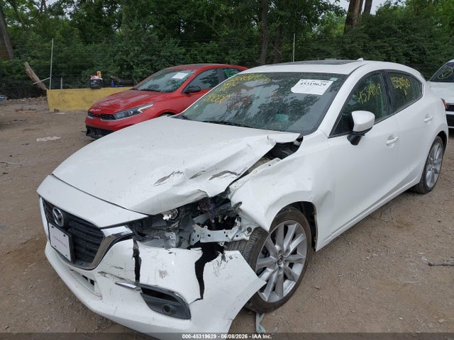 45319629 :رقم المزاد ، 3MZBN1M36HM133050 vin ، 2017 Mazda Mazda3 Grand Touring مزاد بيع
