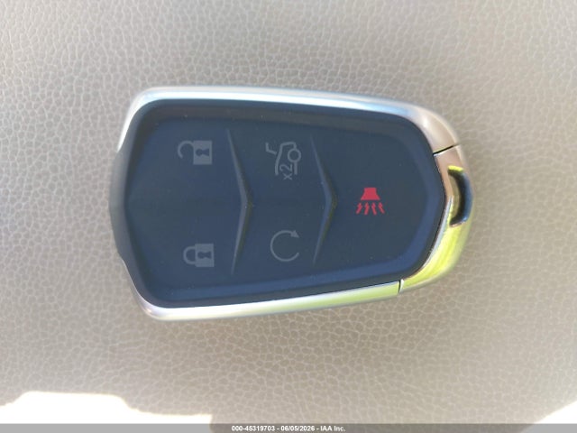 45319703 :رقم المزاد ، 1GYKNBRS4HZ316707 vin ، 2017 Cadillac Xt5 Luxury مزاد بيع