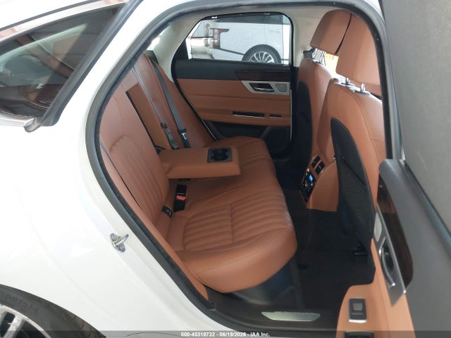 SAJBH4EV6JCY53260 Jaguar Xf 35t Portfolio Limited Edition