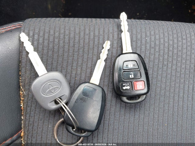 4T1BF1FK8GU535825 Toyota CAMRY SE