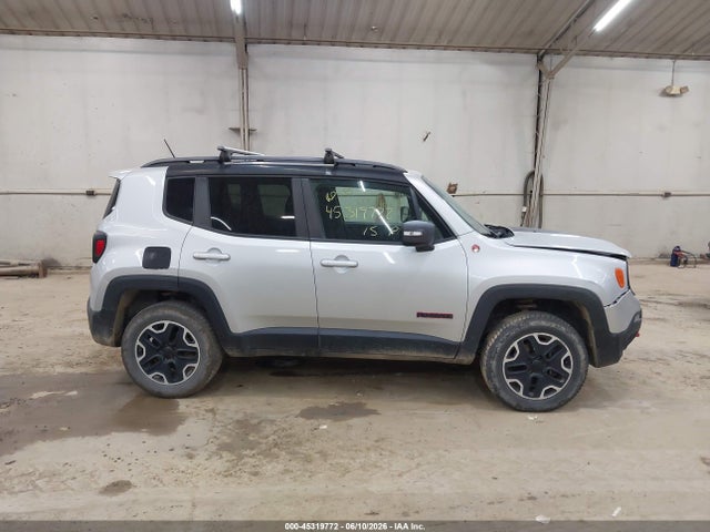 Aukcja sprzedaży 2015 Jeep Renegade Trailhawk, vin: ZACCJBCT7FPB88921, numer aukcji: 45319772