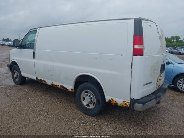 45319805 :رقم المزاد ، 1GCHG35V571186918 vin ، 2007 Chevrolet Express Cargo Van Work Van مزاد بيع
