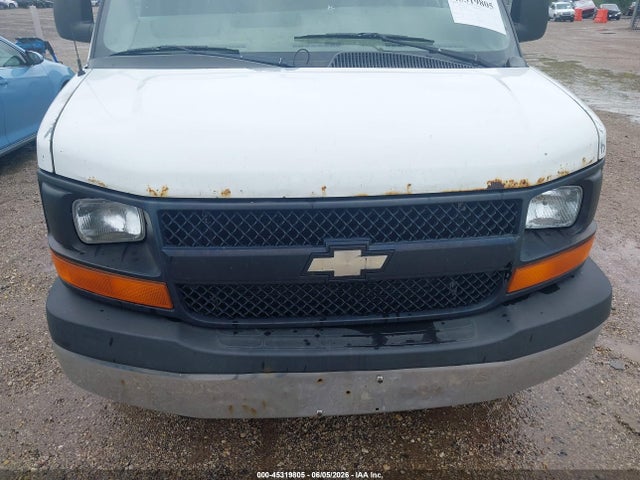 45319805 :رقم المزاد ، 1GCHG35V571186918 vin ، 2007 Chevrolet Express Cargo Van Work Van مزاد بيع