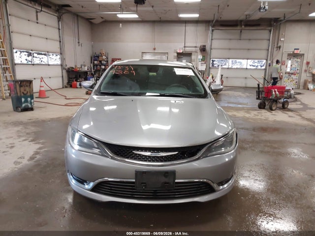 45319869 :رقم المزاد ، 1C3CCCAB2FN729509 vin ، 2015 Chrysler 200 Limited مزاد بيع