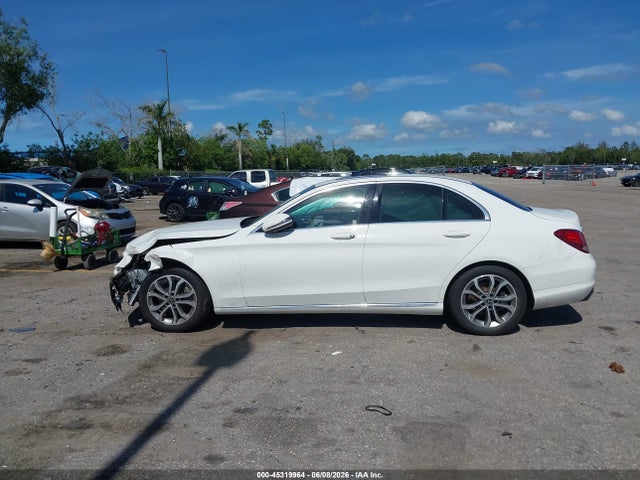 Продаж на аукціоні авто 2018 Mercedes-benz C 300, vin: 55SWF4JB2JU275760, номер лоту: 45319964