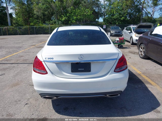 Продаж на аукціоні авто 2018 Mercedes-benz C 300, vin: 55SWF4JB2JU275760, номер лоту: 45319964
