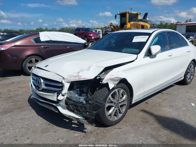 Продаж на аукціоні авто 2018 Mercedes-benz C 300, vin: 55SWF4JB2JU275760, номер лоту: 45319964