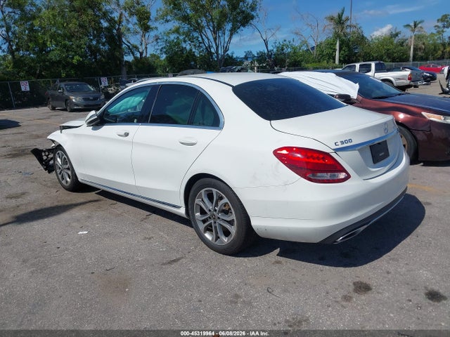 Продаж на аукціоні авто 2018 Mercedes-benz C 300, vin: 55SWF4JB2JU275760, номер лоту: 45319964
