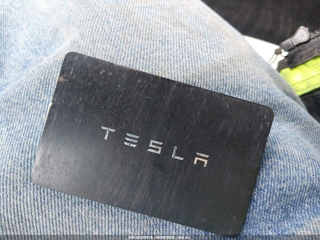 45320019 :رقم المزاد ، 5YJ3E1EB7MF903333 vin ، 2021 Tesla Model 3 Long Range مزاد بيع