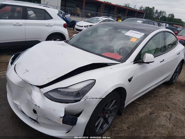 45320019 :رقم المزاد ، 5YJ3E1EB7MF903333 vin ، 2021 Tesla Model 3 Long Range مزاد بيع