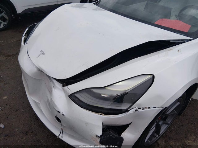 45320019 :رقم المزاد ، 5YJ3E1EB7MF903333 vin ، 2021 Tesla Model 3 Long Range مزاد بيع