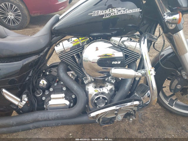 Продажа на аукционе авто 2015 Harley-davidson Flhxs Street Glide Special, vin: 1HD1KRM14FB603423, номер лота: 45320123