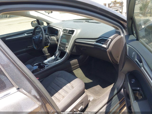 3FA6P0HD6GR385996 Ford FUSION SE