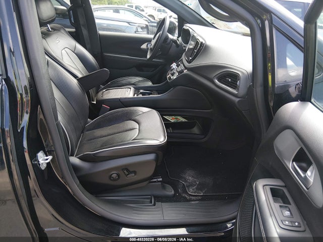 2025 Chrysler Pacifica Limited მანქანა იყიდება აუქციონზე, vin: 2C4RC1GG2SR520099, აუქციონის ნომერი: 45320228