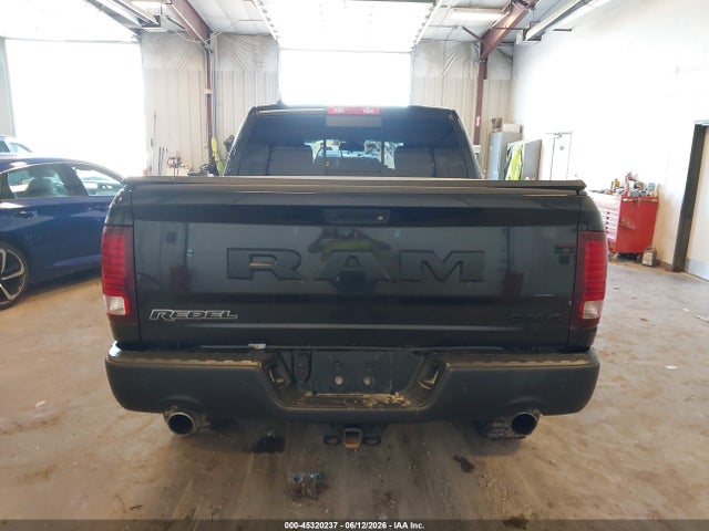 45320237 :رقم المزاد ، 1C6RR7YT1JS234830 vin ، 2018 Ram 1500 Rebel  4x4 5'7 Box مزاد بيع