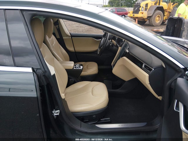 Tesla Model S P85 2014 5YJSA1H18EFP66091 Image 5