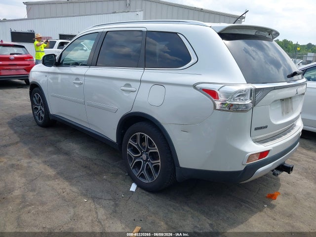 Продажа на аукционе авто 2015 Mitsubishi Outlander Gt, vin: JA4JZ4AX1FZ007065, номер лота: 45320265
