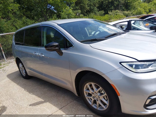 2024 Chrysler Pacifica Touring L მანქანა იყიდება აუქციონზე, vin: 2C4RC1BG5RR159226, აუქციონის ნომერი: 45320287