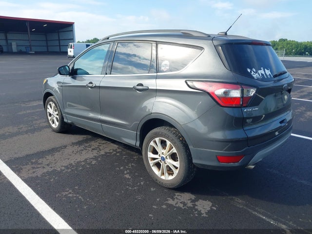 45320300 :رقم المزاد ، 1FMCU0GD6JUC54523 vin ، 2018 Ford Escape Se مزاد بيع