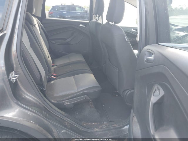 45320300 :رقم المزاد ، 1FMCU0GD6JUC54523 vin ، 2018 Ford Escape Se مزاد بيع
