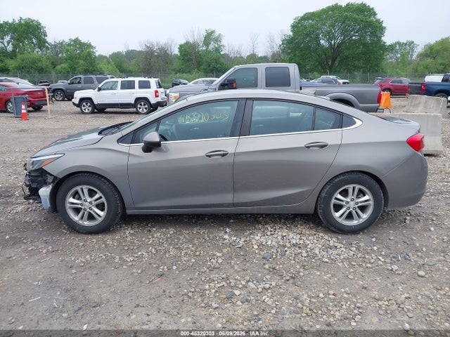1G1BE5SM6H7131145 Chevrolet Cruze Lt Auto