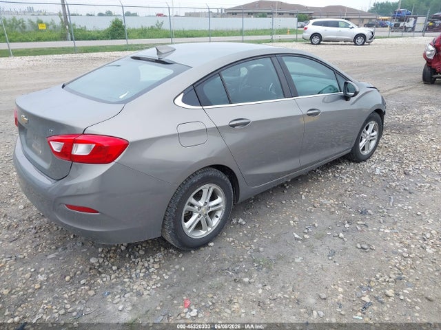 1G1BE5SM6H7131145 Chevrolet Cruze Lt Auto