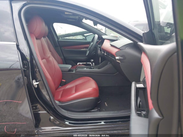 45320320 :رقم المزاد ، JM1BPAML3M1333095 vin ، 2021 Mazda Mazda3 Premium مزاد بيع