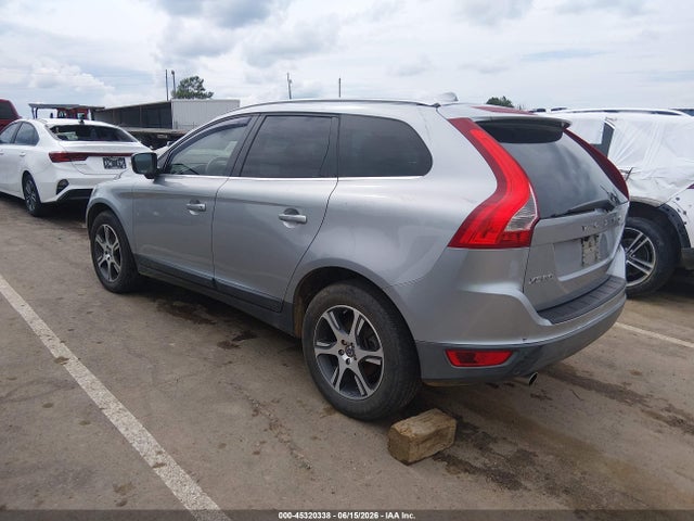 2011 Volvo Xc60 T6/t6 R-design მანქანა იყიდება აუქციონზე, vin: YV4902DZ7B2150073, აუქციონის ნომერი: 45320338