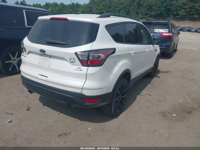 Ford ESCAPE SE 2017 1FMCU9GD5HUB55769 Image 4