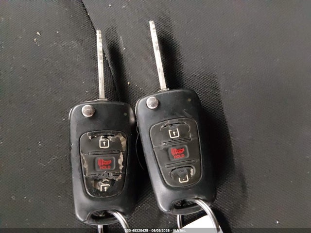 45320429 :رقم المزاد ، KNDJT2A68D7524388 vin ، 2013 Kia Soul + مزاد بيع