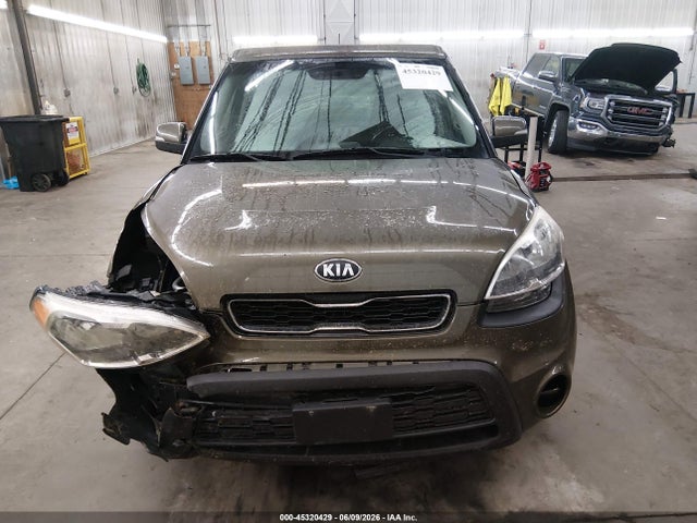 45320429 :رقم المزاد ، KNDJT2A68D7524388 vin ، 2013 Kia Soul + مزاد بيع