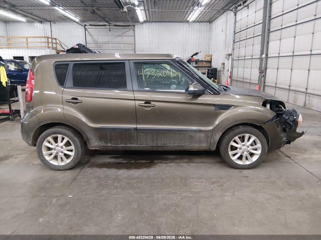 45320429 :رقم المزاد ، KNDJT2A68D7524388 vin ، 2013 Kia Soul + مزاد بيع
