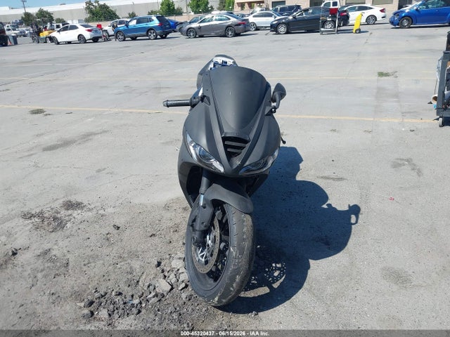 2010 Triumph Motorcycle Daytona 675 მანქანა იყიდება აუქციონზე, vin: SMTD00NS2AJ411005, აუქციონის ნომერი: 45320437