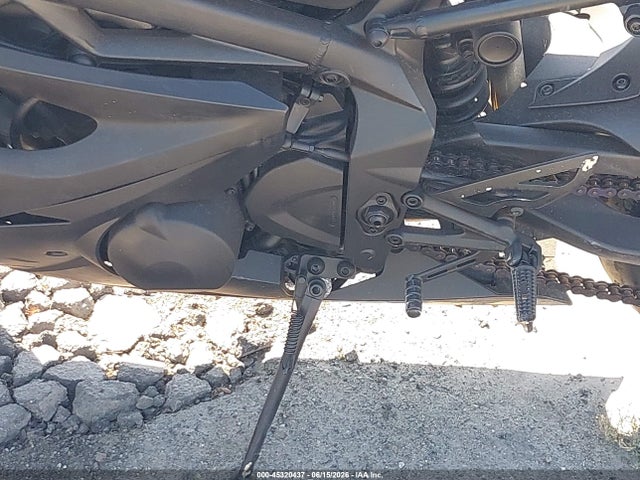 45320437 :رقم المزاد ، SMTD00NS2AJ411005 vin ، 2010 Triumph Motorcycle Daytona 675 مزاد بيع