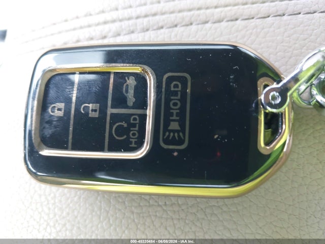 1HGCR3F92GA027782 Honda Accord Touring
