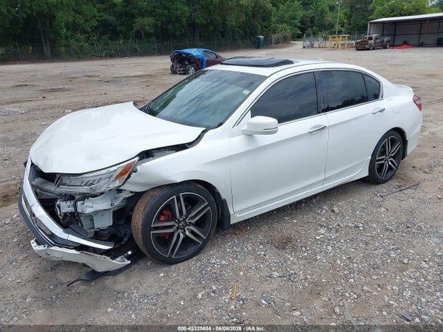 1HGCR3F92GA027782 Honda Accord Touring