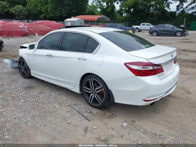 1HGCR3F92GA027782 Honda Accord Touring