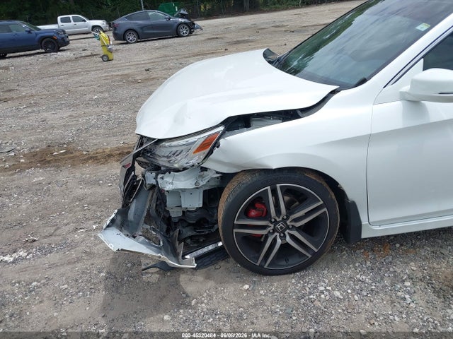 1HGCR3F92GA027782 Honda Accord Touring