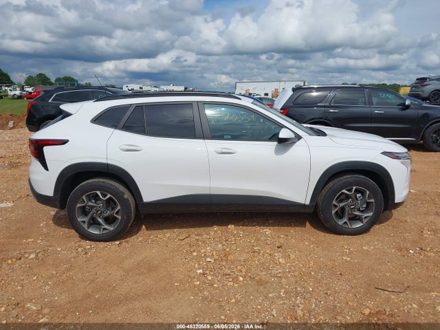KL77LHEP8SC236811 Chevrolet Trax Fwd Lt